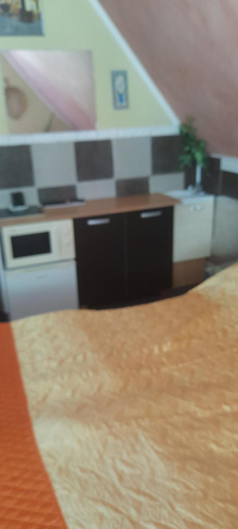 Fehér Hintó Miskolc Esterno foto